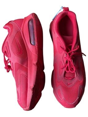 Nike men’s Air Max 200 university red Athletic Sneakers